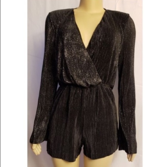 Xhilaration Long sleeve V Neck Open Back Romper S - Picture 5 of 8
